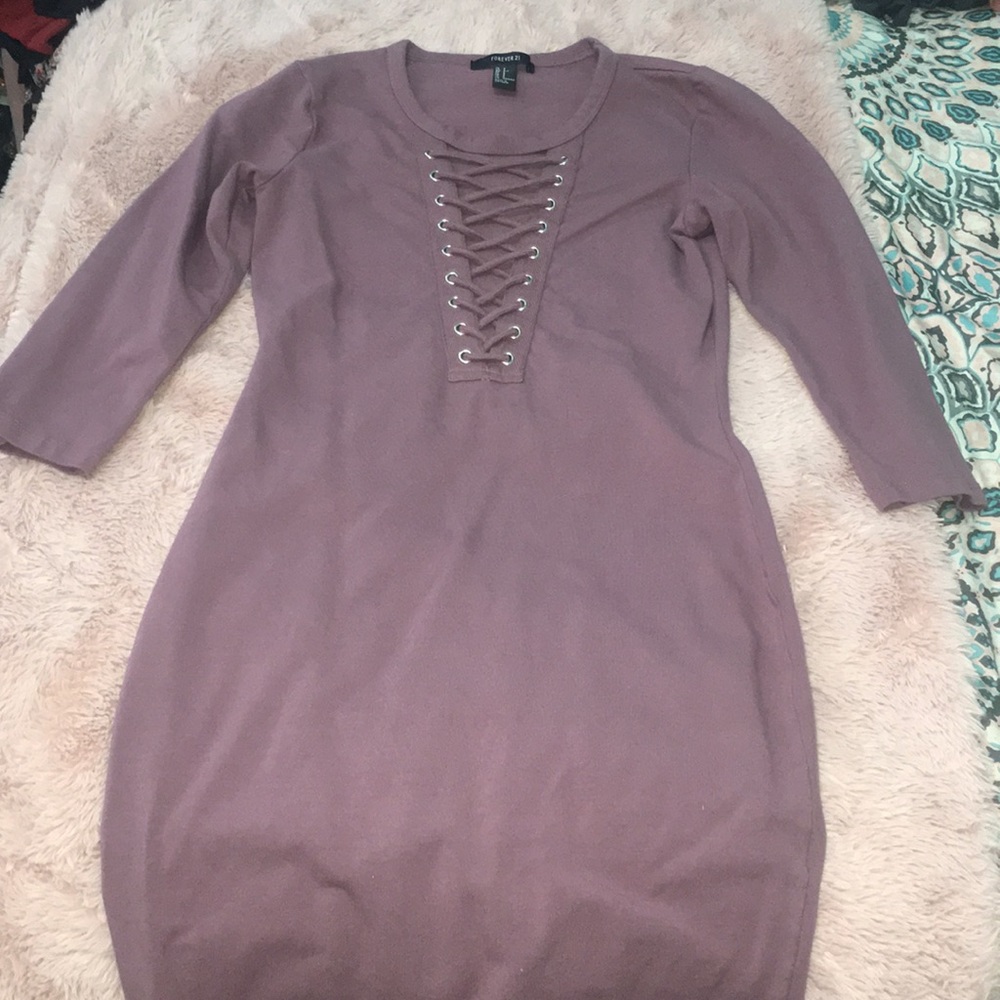 Dress - Picture 1 of 2